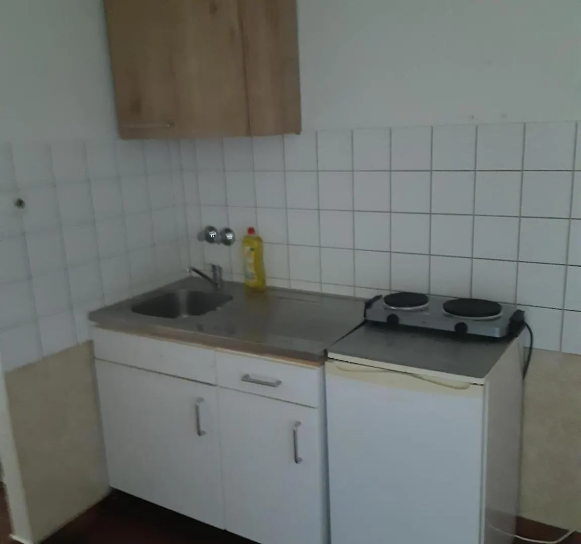 Low Budget Allach Hostel Rooms & Apartments Eve 168 Mnichov
