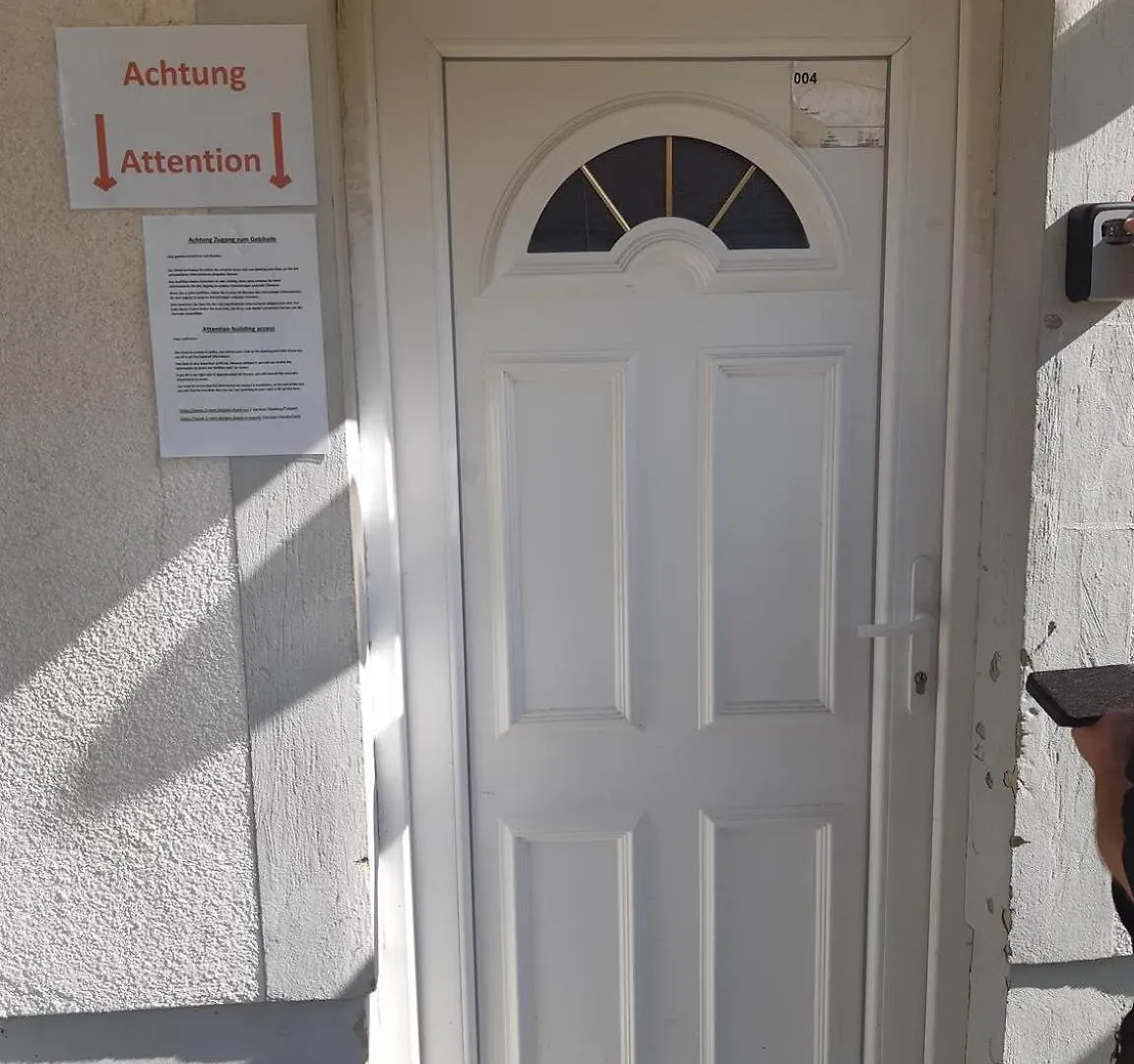 Low Budget Allach Hostel Rooms & Apartments Eve 168 ميونيخ